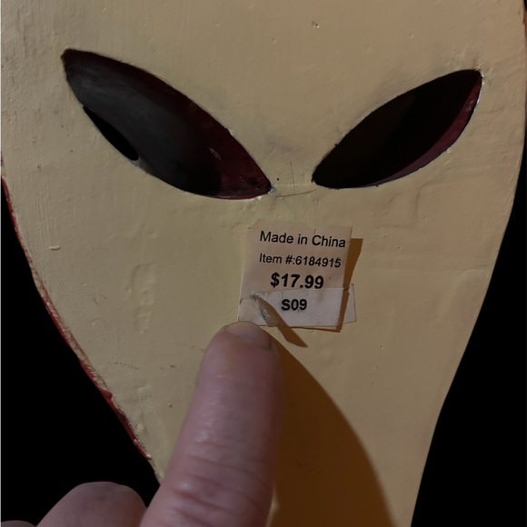 Giraffe Pattern Wooden Mask - Picture 3 of 5